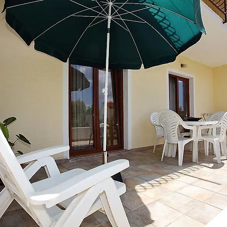 Vicko Apartment *